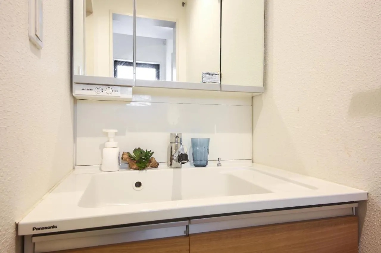 Apartment 梅開軒・目黒川第一 Japan